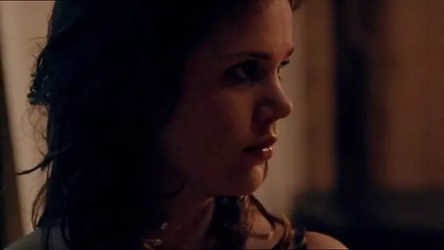 Hermosa pelirroja se folla a sí misma con videos porno sub español juguetes