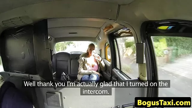 Rubia se folla con un consolador xxx españolas por dinero rojo