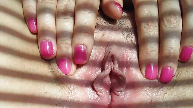 Tía madura se complace con una canalporno español polla negra