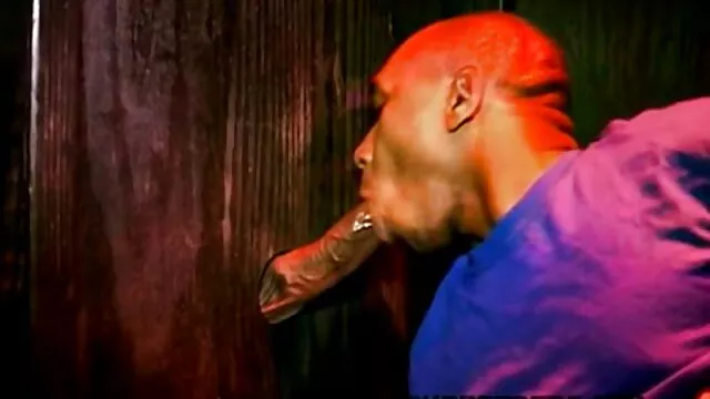 El tipo gordas españolas follando pilla un zumbido del gran culo de un negro insaciable