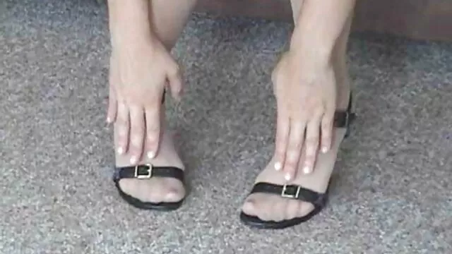 Bebé chupa la polla a su novio xxx casero español