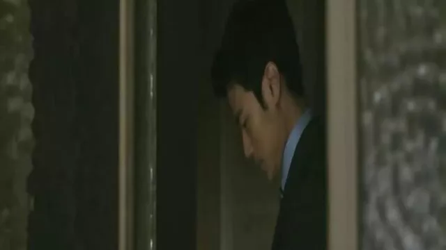 Dos pollas gordas penetran españolas x a una jovencita asiática