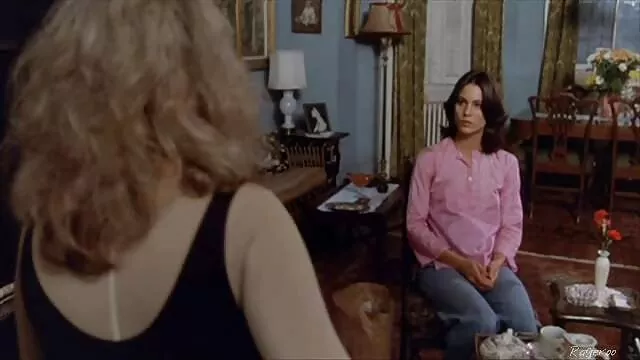 El tipo tenía un cumpleaños y los homies le hicieron un regalo, le quitaron a la puta, le dijeron que se pusiera un traje de conejita petardas hd en español de playboy y se acercaron a él. Al ver este milagro en su puerta, el tipo se la folló en la boca y le plantó su poderoso pene