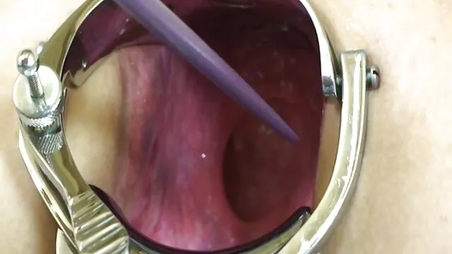 La lujuriosa Taylor con un culo redondo follando peliculas xxx gratis online en un coche