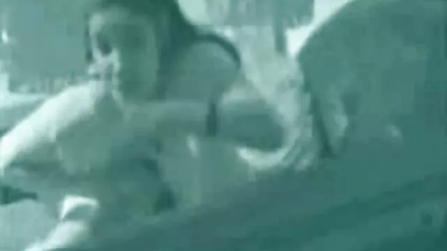 Un joven cachondo invitó a su novia a follar rápido porque sus padres llegarán pronto a casa del videos porno gratis fakings trabajo.