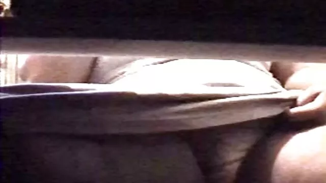 Un bebé delgadito peliculas xxx online gratis elige lencería y folla con un chico